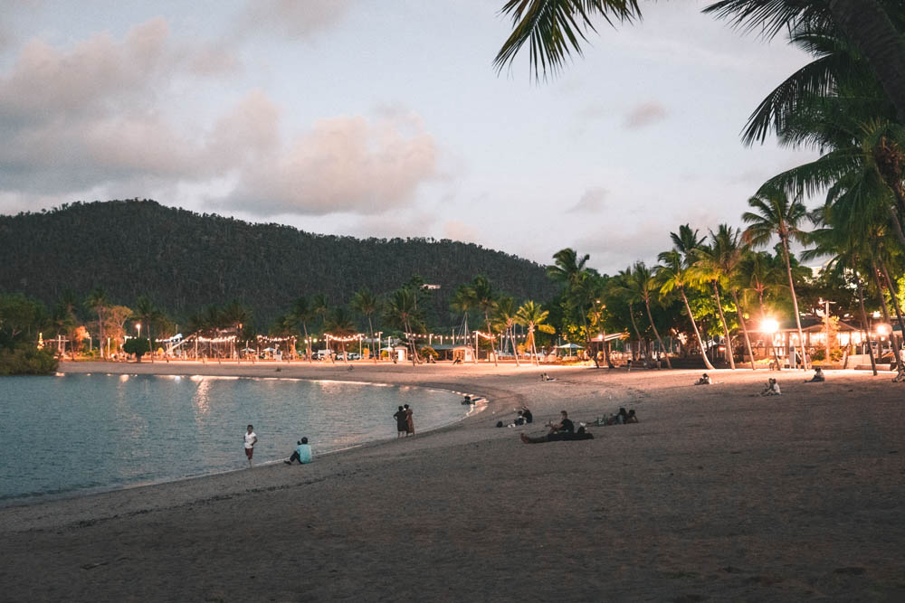 Australien Familie auf Weltreise Die Leichsenrings Airlie Beach Touristenort für jedermann