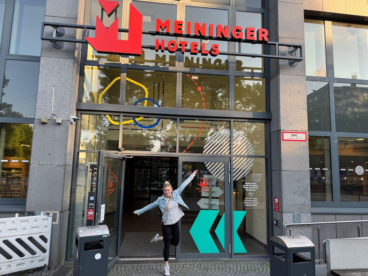 München Mutter Tochter Trip Familie auf Weltreise - Meininger Hotels Olympiapark