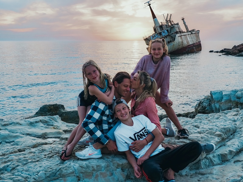 Familie auf Weltreise Zypern 7 Tage Tour Oniro Schiffswrack