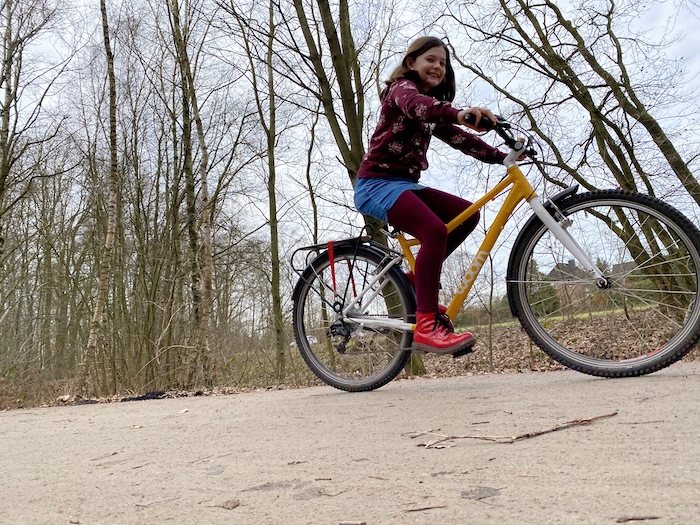 Familie auf Weltreise Woom Fahrrad Marie Frosch perspektive